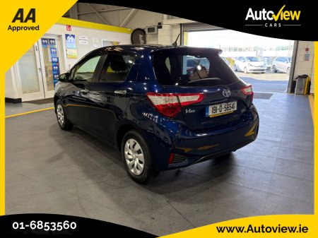 2019 Toyota Yaris - thumbnail 8