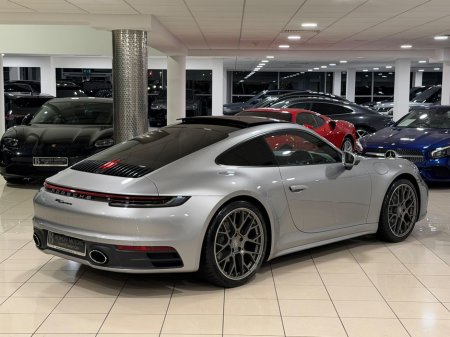 2020 Porsche 911 - thumbnail 3