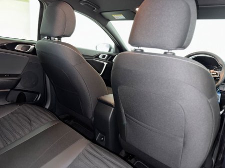 2025 Kia Ceed - thumbnail 5