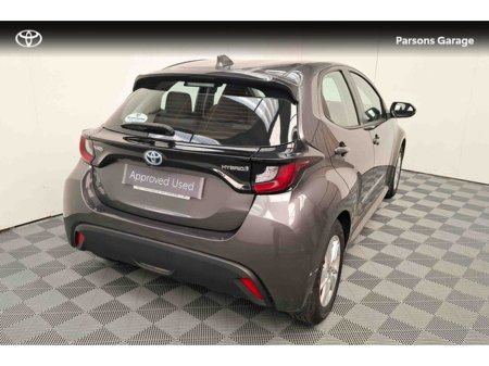 2022 Toyota Yaris - thumbnail 2