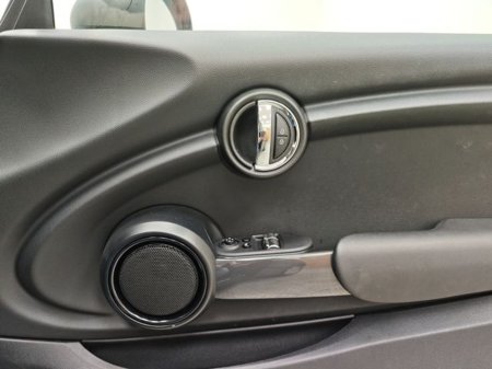 2018 MINI Cooper - thumbnail 22