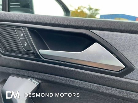 2023 Volkswagen Tiguan LIFE TSI S-A DSG €35,995 thumbnail