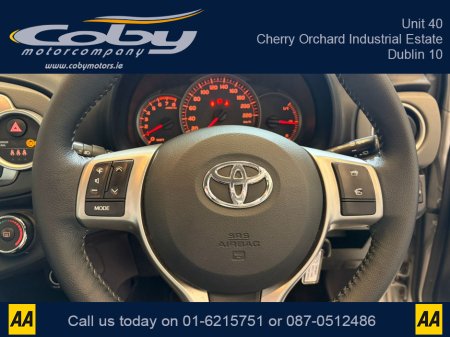 2014 Toyota Yaris - thumbnail 22