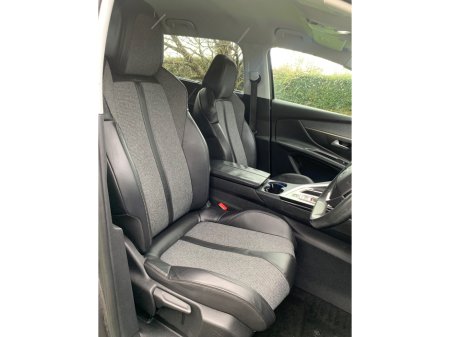 2018 Peugeot 5008 ALLURE 1.6 BLUE HDI 120 4 AUTOMATIC €17,995 thumbnail