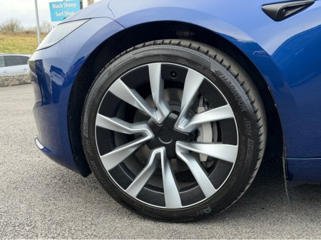 2025 Tesla Model 3 - thumbnail 23