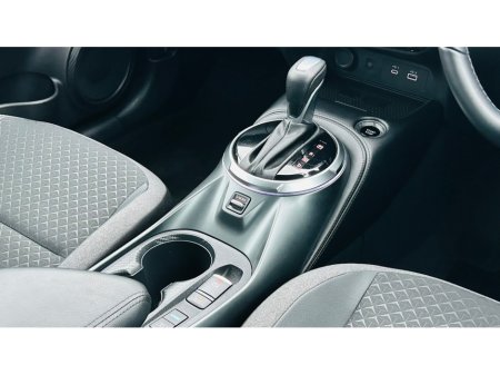 2024 Nissan Juke LOW MILEAGE AUTOMATIC HYBRID WITH REVERSE CAMERAS €30,995 thumbnail