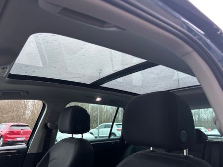 2023 Volkswagen Tiguan 2.0 TDI 150HP Elegance 7sp DSG Auto Mint Pan Roof €41,995 thumbnail