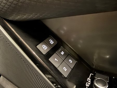 2022 Land Rover Range Rover Velar - thumbnail 25