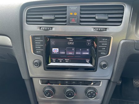 2013 Volkswagen Golf - thumbnail 18