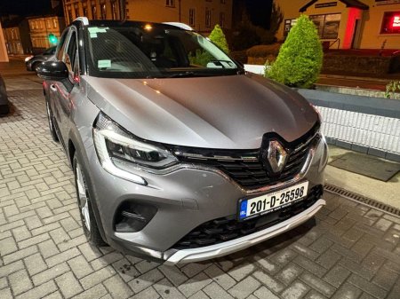 2020 Renault Captur 1.5 DCi Iconic 65Km €16,990 thumbnail