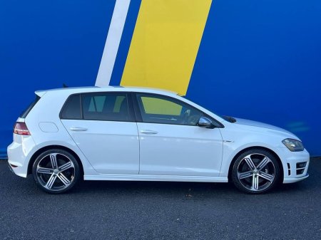 2014 Volkswagen Golf R 4MOTION 2.0 TSI // 300 BHP // LEATHER HEATED SPORT SEATS // PARKING SENSORS €24,900