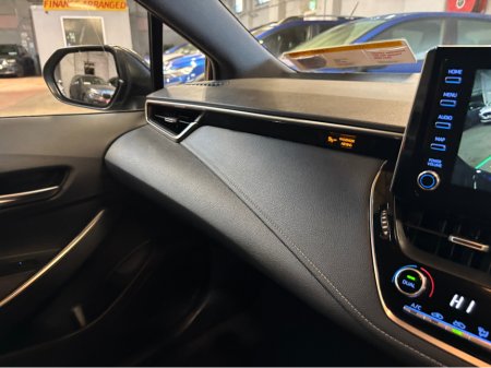 2023 Toyota Corolla LUNA H/B 4DR AUTO €20,999 thumbnail