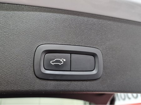 2021 Volvo XC40 - thumbnail 14