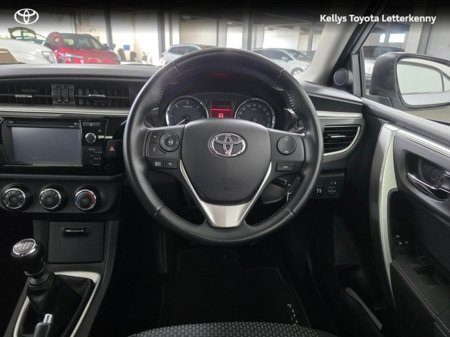 2015 Toyota Corolla - thumbnail 9