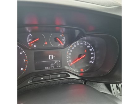 2023 Opel Combo - thumbnail 9