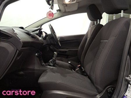 2016 Ford Fiesta - thumbnail 9