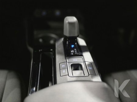 2023 Toyota Prius - thumbnail 19