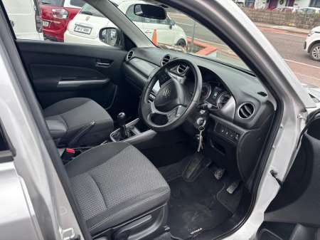 2019 Suzuki Vitara - thumbnail 12