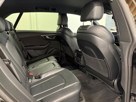 2022 Audi Q8 - thumbnail 9