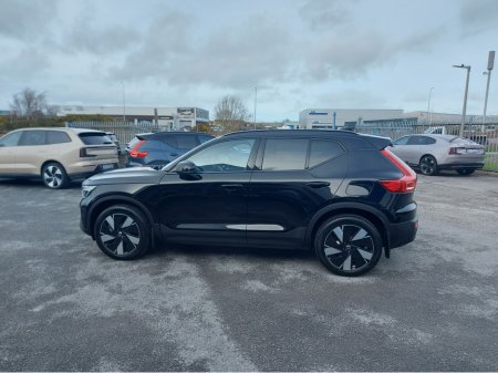 2024 Volvo XC40 - thumbnail 6