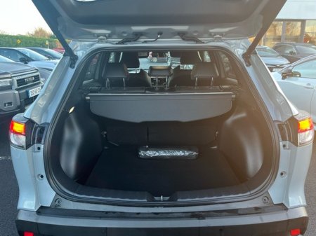 2023 Toyota Corolla Cross COROLLA CROSS SOL 1.8 €35,444 thumbnail