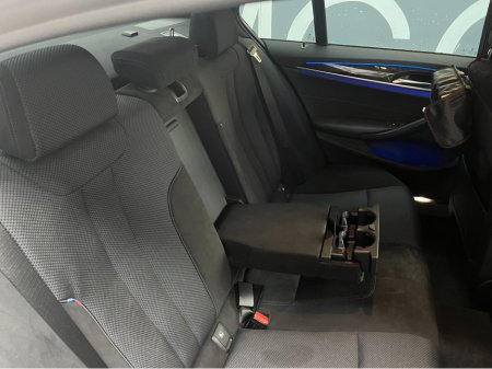 2018 BMW 5 Series - thumbnail 17