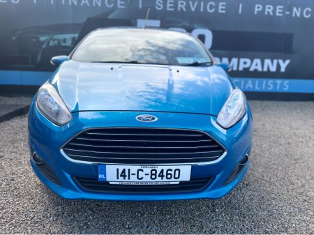 2014 Ford Fiesta - thumbnail 2