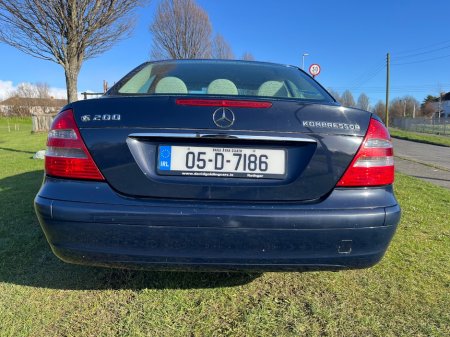 2005 Mercedes-Benz E Class - thumbnail 5