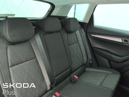 2023 Skoda Karoq STYLE 1.0TSI 110HP €32,950 thumbnail