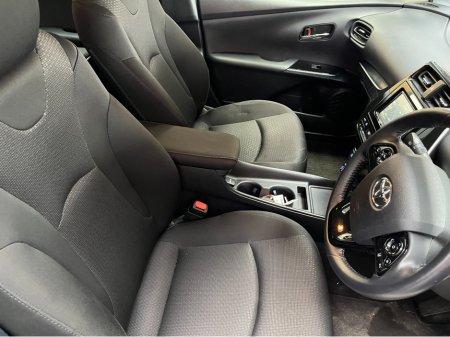 2022 Toyota Prius - thumbnail 9