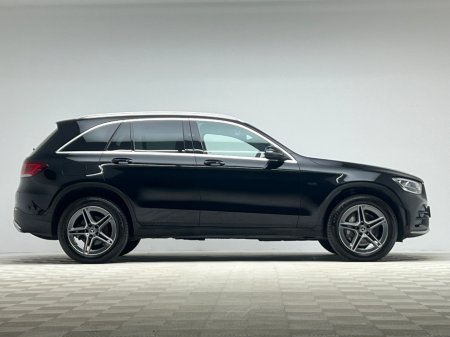 2021 Mercedes-Benz GLC Class 300DE AMG LINE 4MATIC €36,990 thumbnail