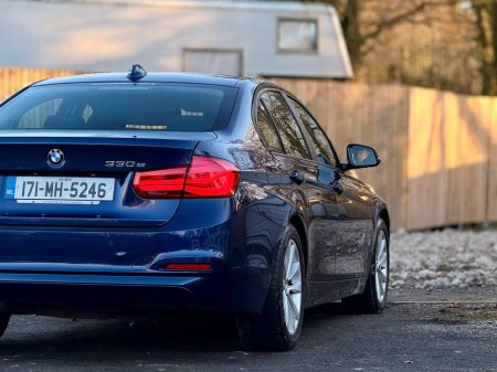 2017 BMW 3 Series - thumbnail 15