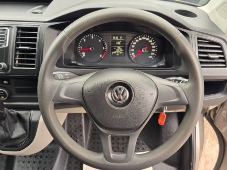 2018 Volkswagen Transporter - thumbnail 17