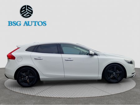2015 Volvo V40 2015 T4 1.6 AUTOMATIC €12,495 thumbnail