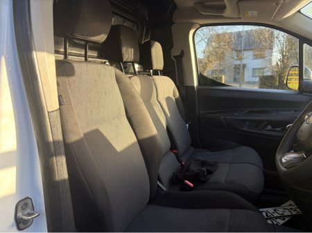 2022 Toyota Proace City 1.5 D GX SWB 6 650KG 3DR €14,195 thumbnail