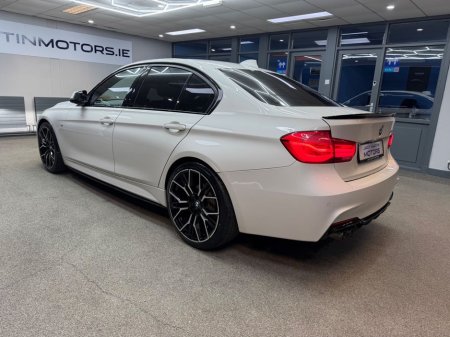 2017 BMW 3 Series - thumbnail 18