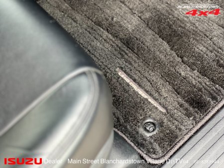 2023 Toyota Landcruiser PRADO TX  CLASSY 4x4 thumbnail