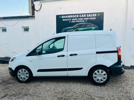 2017 Ford Courier  €5,750