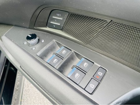 2022 Audi e-tron - thumbnail 22