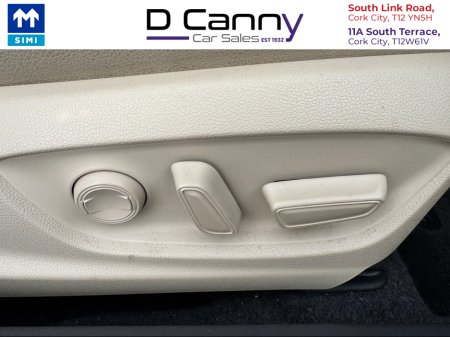 2019 Toyota Camry - thumbnail 11