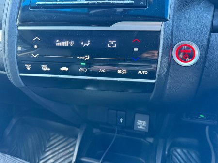 2018 Honda Fit - thumbnail 10