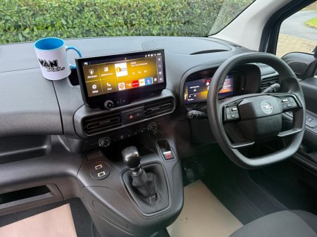 2024 Opel Combo SPORT L1H1-1.5 100PS D-6SP NO VAT! €23,450 thumbnail