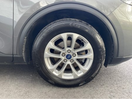 2021 Ford Kuga - thumbnail 2