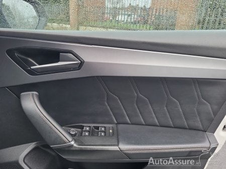 2023 Cupra Leon 1.5 E-TSI 150BHP DSG AUTO *** Heated Sport Seats / Apple Carplay / Park Assist *** €26,900 thumbnail