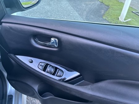 2019 Nissan Leaf 40K EV SV 40KW '18 5DR AUTO 4DR €12,950 thumbnail