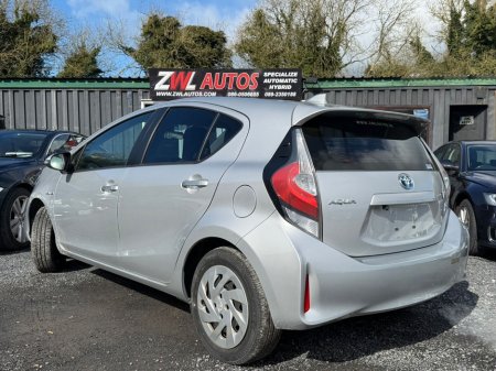 2019 Toyota Aqua - thumbnail 6