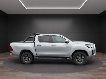2022 Toyota Hilux  thumbnail