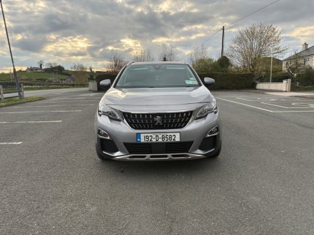 2019 Peugeot 3008 - thumbnail 2