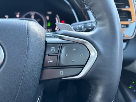 2025 Lexus RX 450h+ PHEV PREMIUM // PAN ROOF // HEATED & COOLING LEATHER SEATS // 360 CAMERA & PARK ASSIST // POWER TAILGATE // FULL WARRANTY €87,945 thumbnail