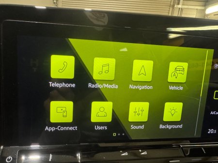 2024 Volkswagen Golf - thumbnail 26